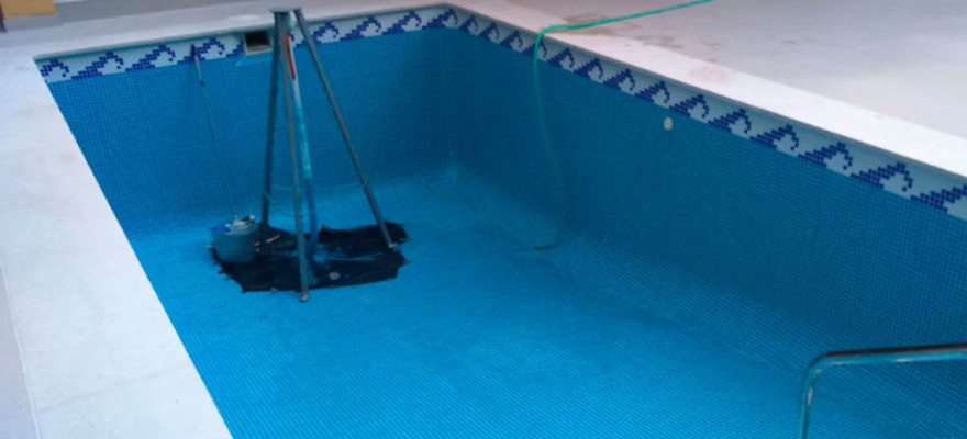 deteccion fugas de agua piscina malaga